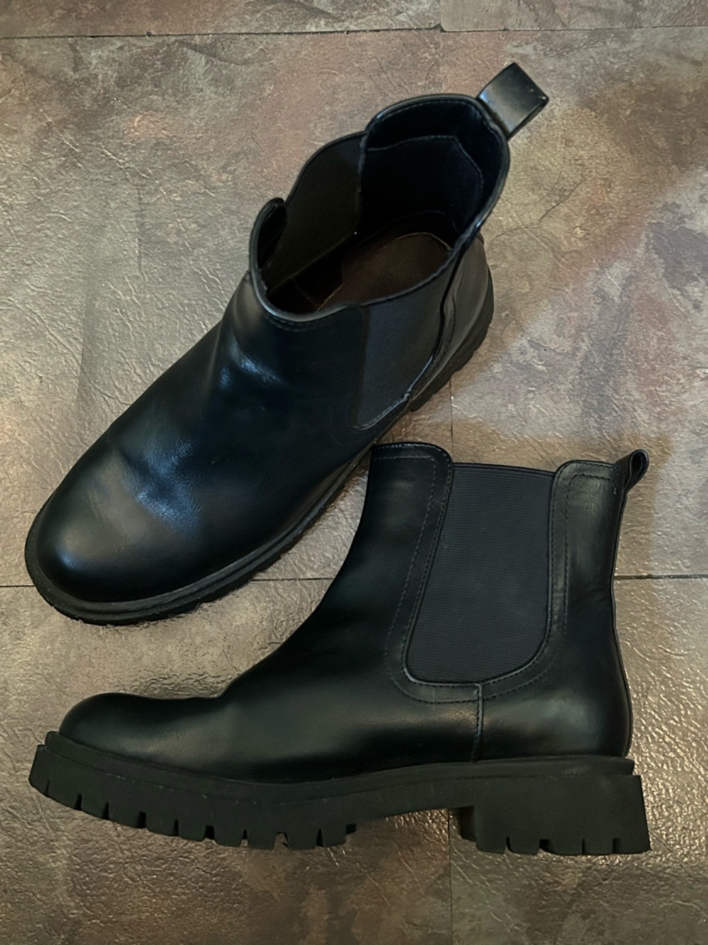 Black Chelsea Boots Women Size 9